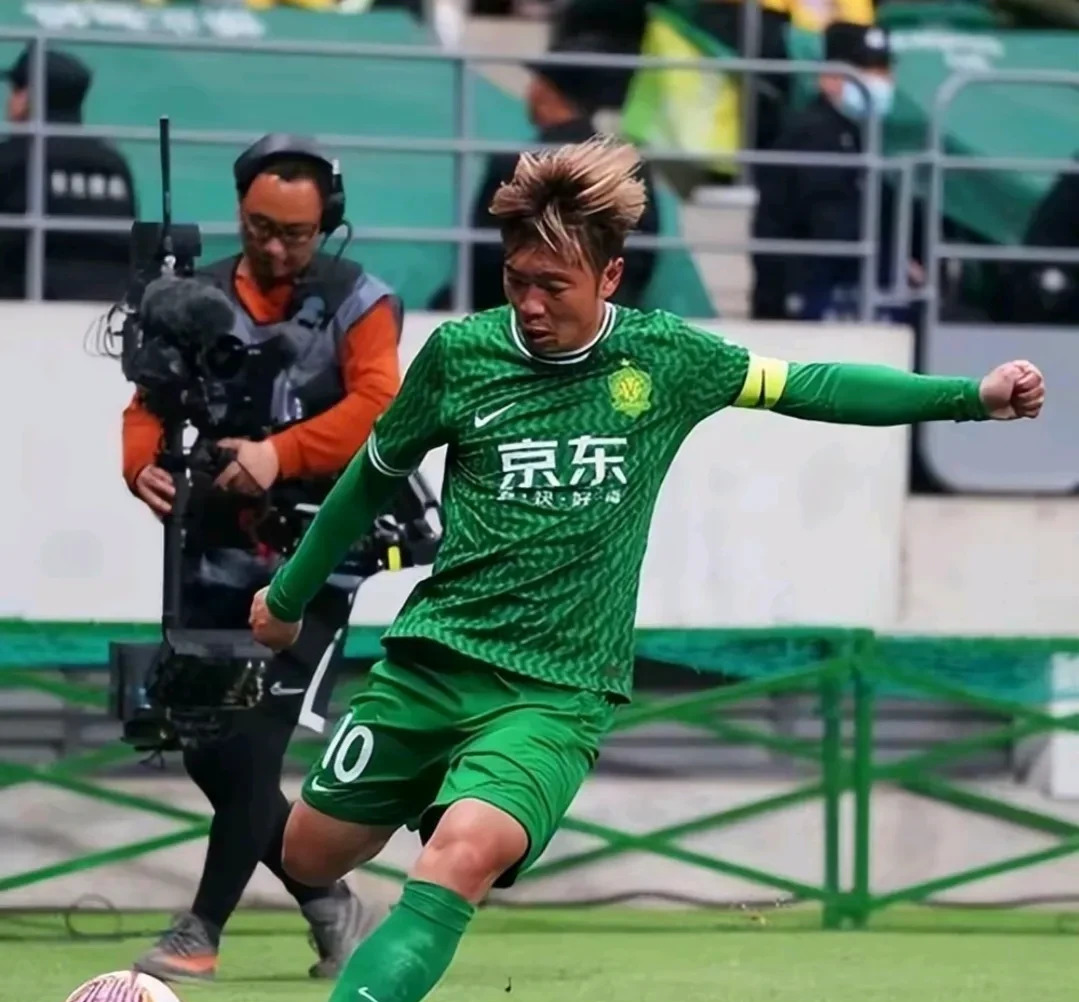 夺冠热门北京中赫国安主场大胜武汉卓尔