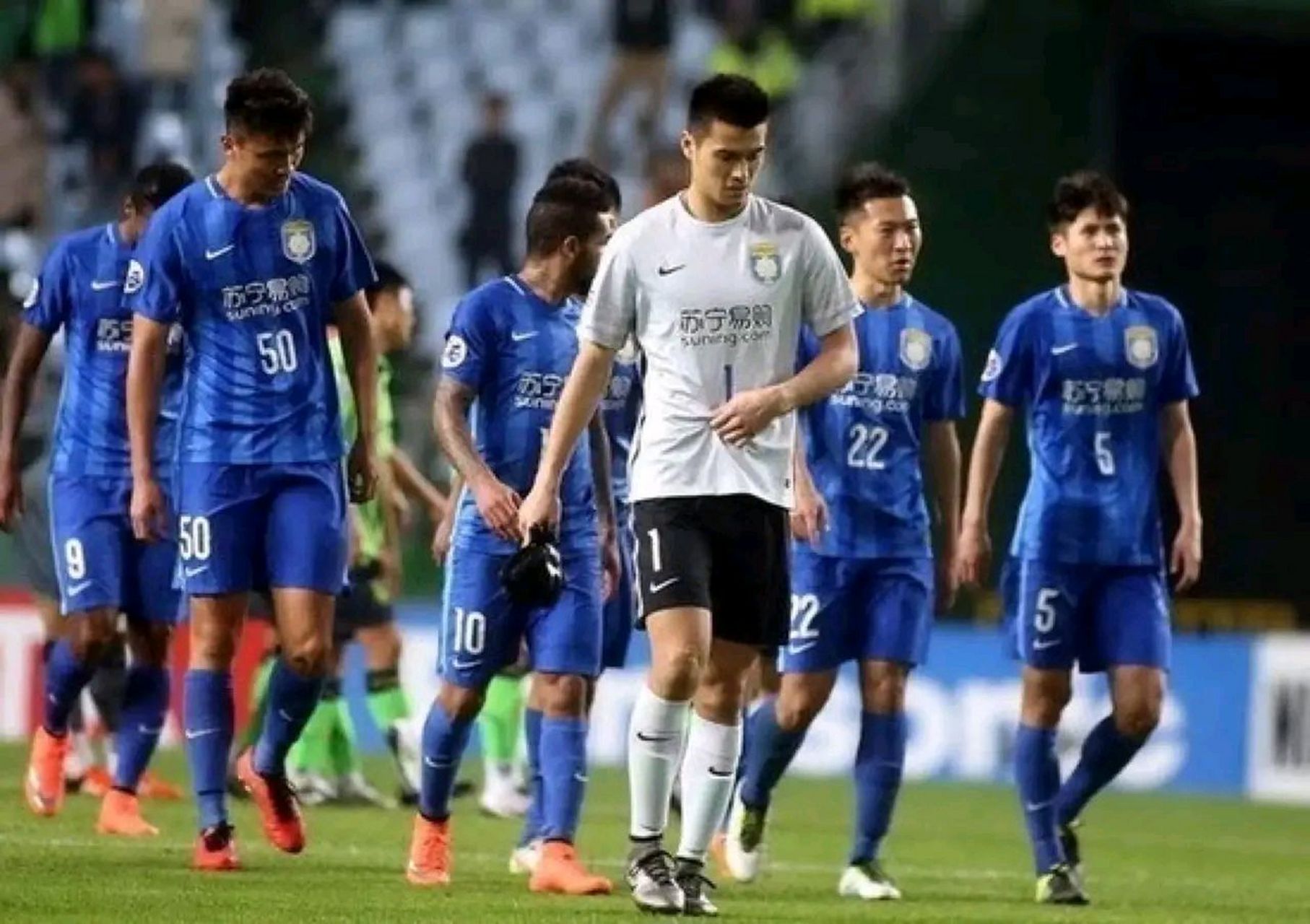 江苏苏宁客场取分，保持中超前十位置