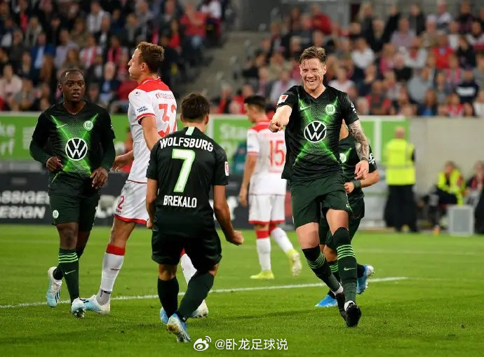 沃尔夫斯堡队客场大胜,表现出色 沃尔夫斯堡队客场大胜,表现出色