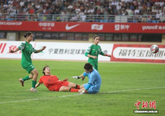 叙利亚女足在地区比赛中实现逆袭