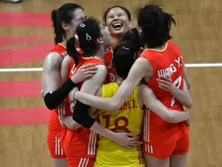 美国队在战胜强敌后受到赞誉