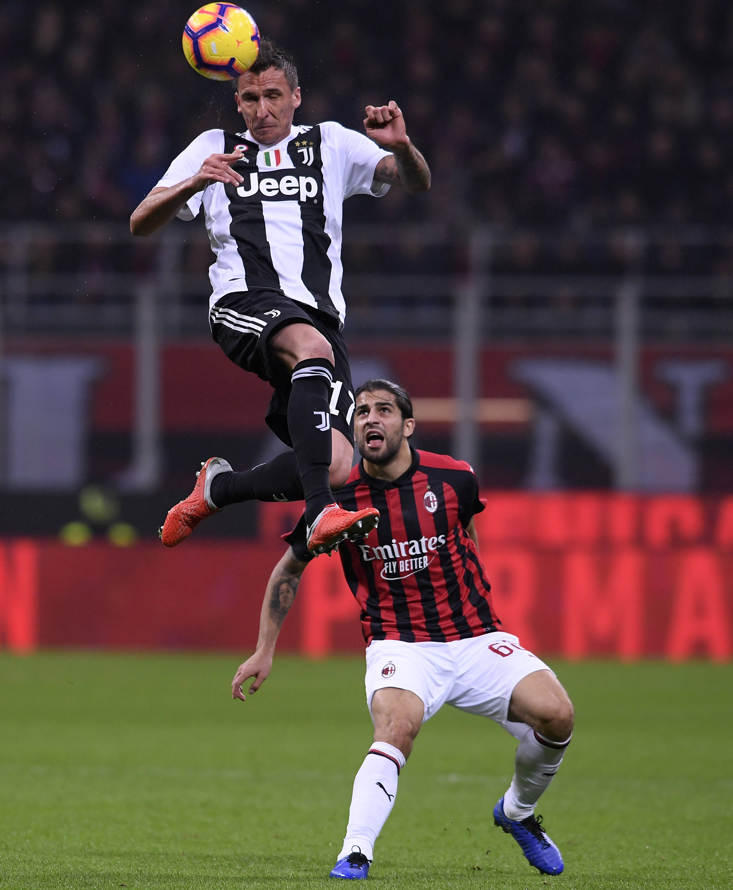 尤文图斯力克对手,欧洲足球盛事争夺惊心动魄 尤文图斯力克对手,欧洲足球盛事争夺惊心动魄