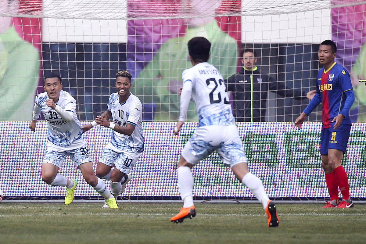 联赛赛场上球队实力对决,精彩纷呈 联赛赛场上球队实力对决,精彩纷呈