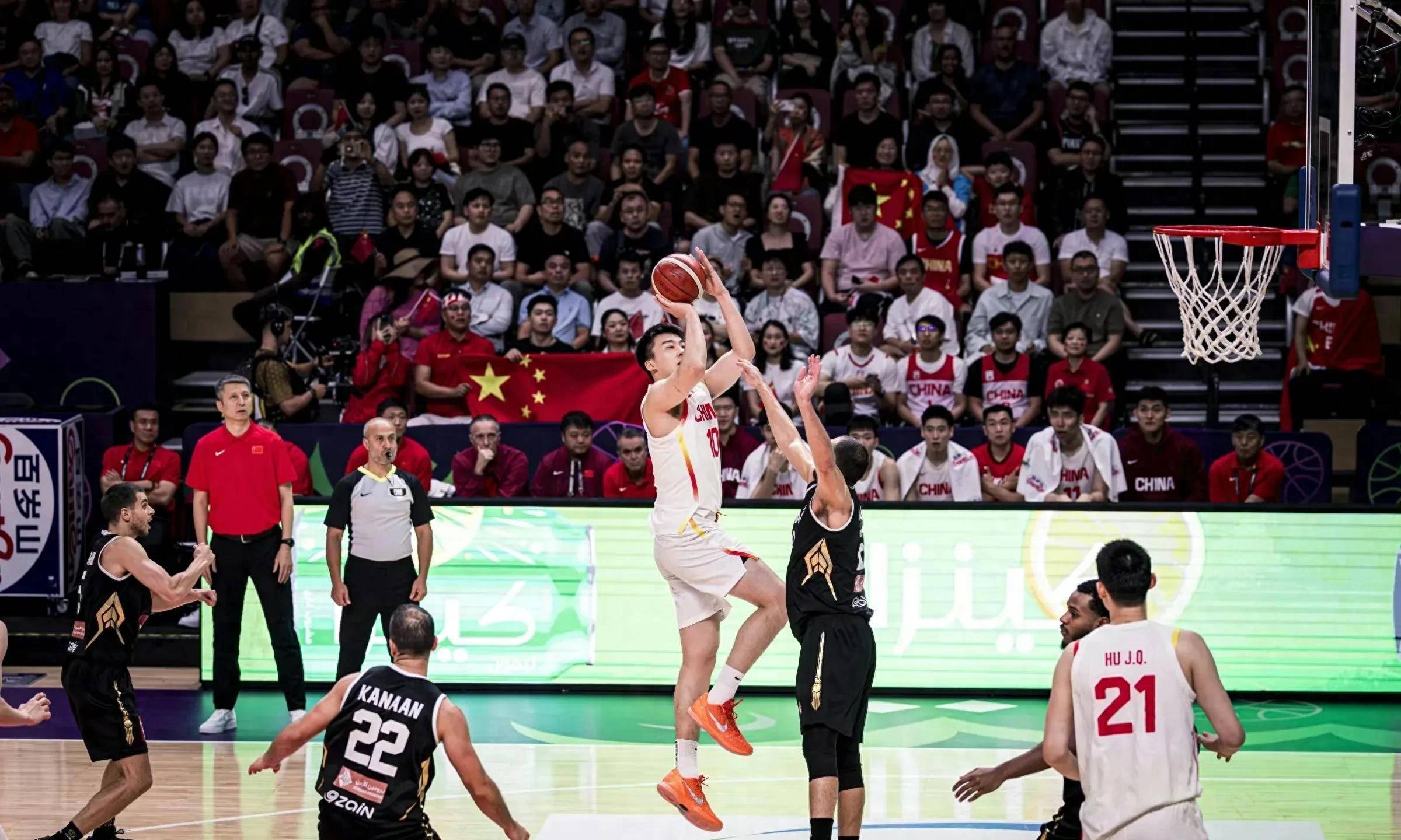 雷速官网下载-天津男篮大胜辽宁队，取得关键胜利