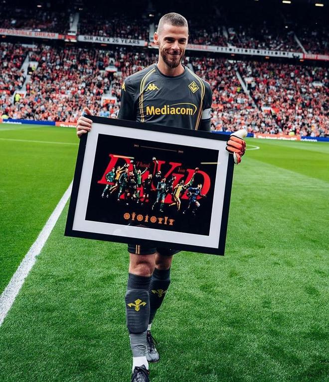 曼联宣布续约国门德赫亚!年薪高达xx万欧元 曼联宣布续约国门德赫亚!年薪高达xx万欧元