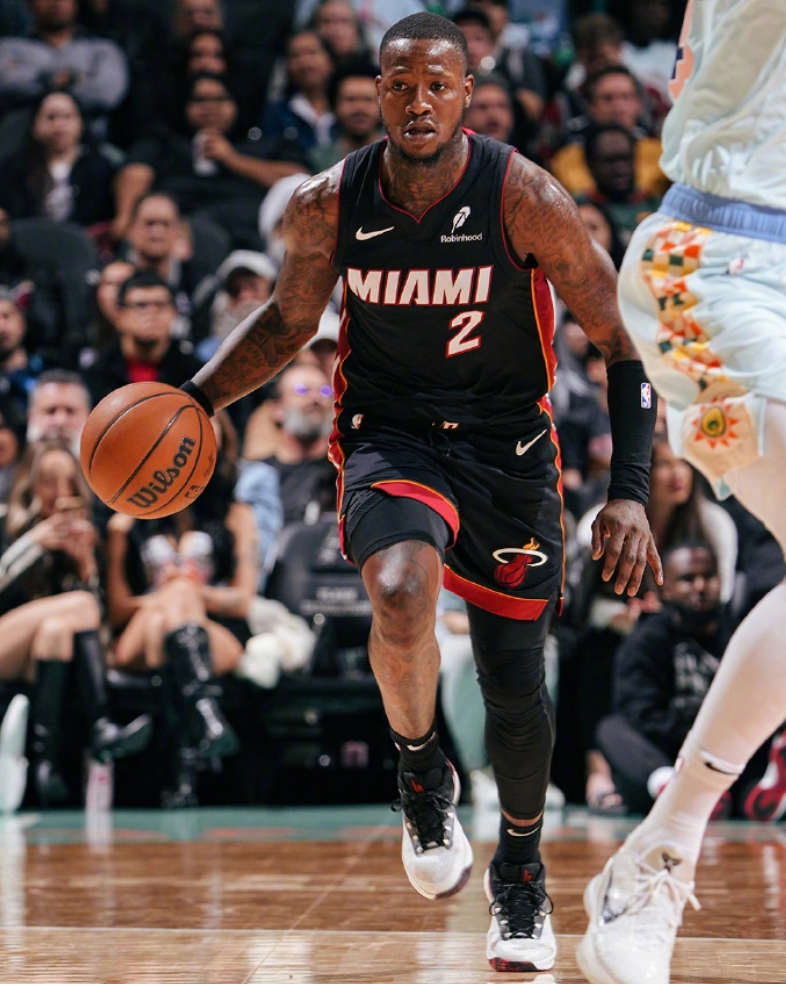 热火主场胜出，约翰逊全场22分9篮板表现抢眼