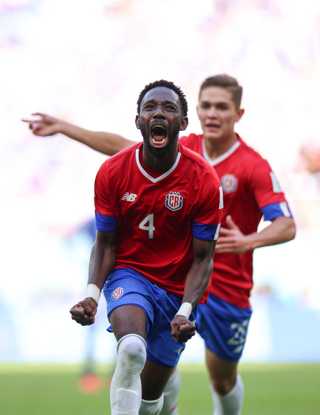 哥斯达黎加队在欧预赛中苦战取胜，锐不可挡