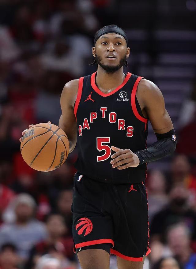 猛龙球员表现出色，成为球队最大功臣