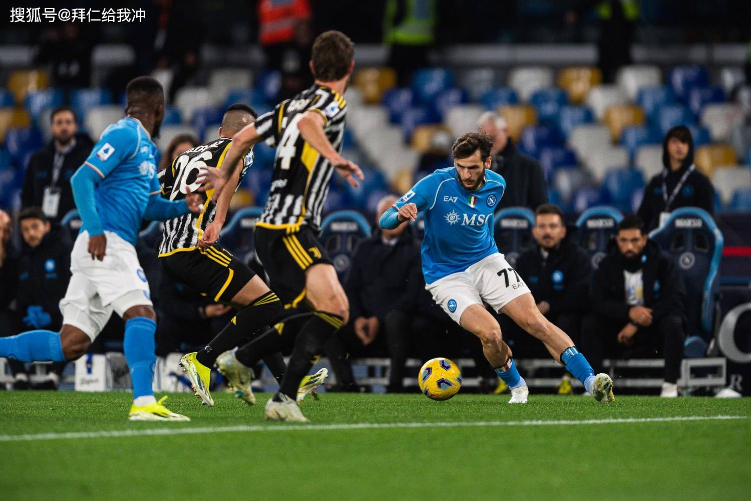 意甲联赛迎来一场激烈的对决 意甲联赛迎来一场激烈的对决