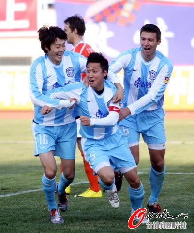 天津泰达主场逼平青岛黄海,坚持不懈 天津泰达主场逼平青岛黄海,坚持不懈