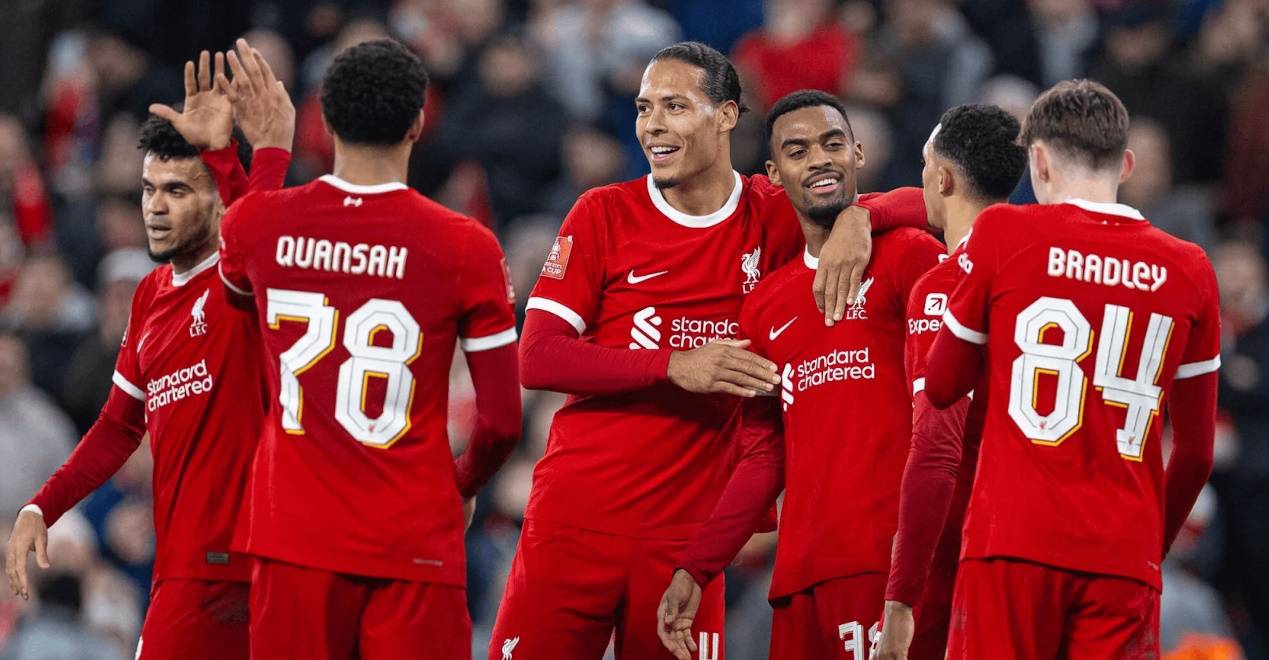 水晶宫主场豪胜,保级形势渐趋稳定 水晶宫主场豪胜,保级形势渐趋稳定