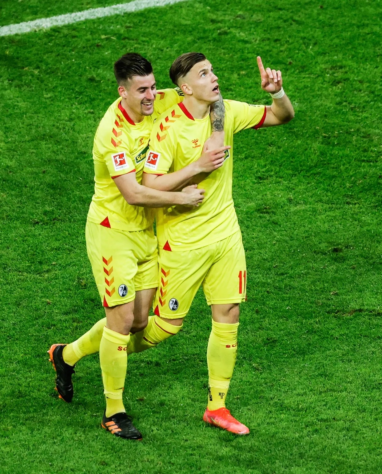 沃尔夫斯堡球队全员出战,勇夺胜利 沃尔夫斯堡球队全员出战,勇夺胜利