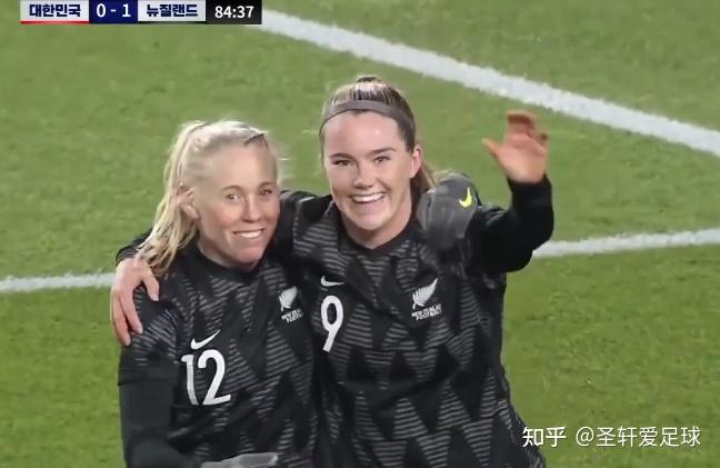 美国女足压倒新西兰,晋级亚洲杯四强 美国女足压倒新西兰,晋级亚洲杯四强