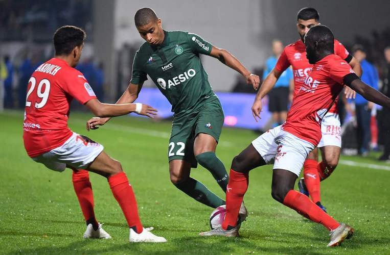 圣埃蒂安客场凭一己之力,击败瓦朗谢纳 圣埃蒂安客场凭一己之力,击败瓦朗谢纳