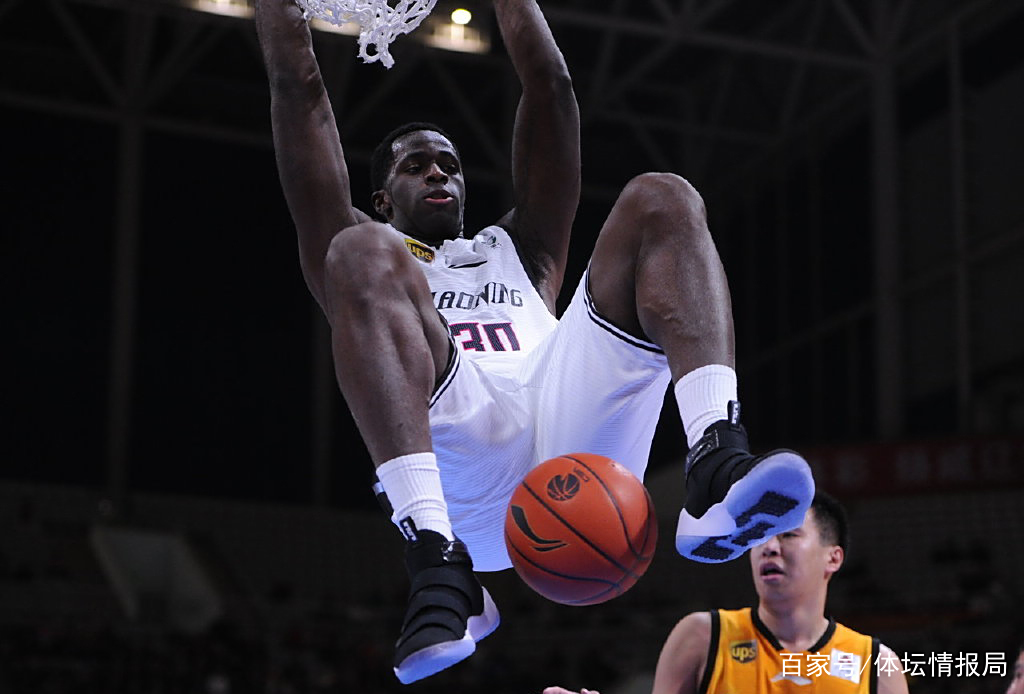 甘冈队在主场连胜展示实力