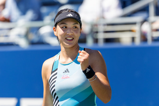 斯洛伐克女足锋线火热，轻松晋级