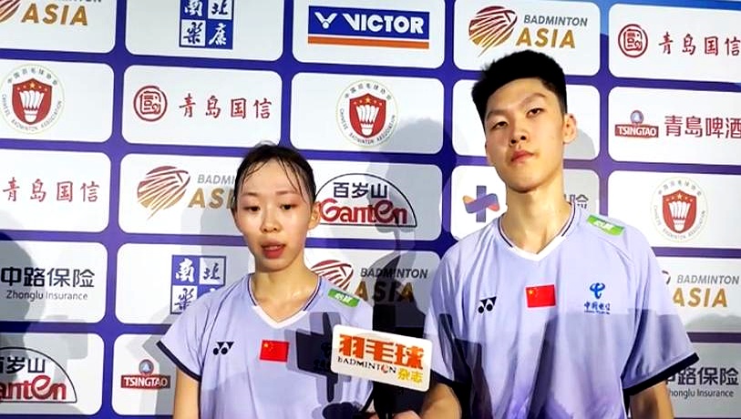 羽毛球女双战团体赛夺得五连胜