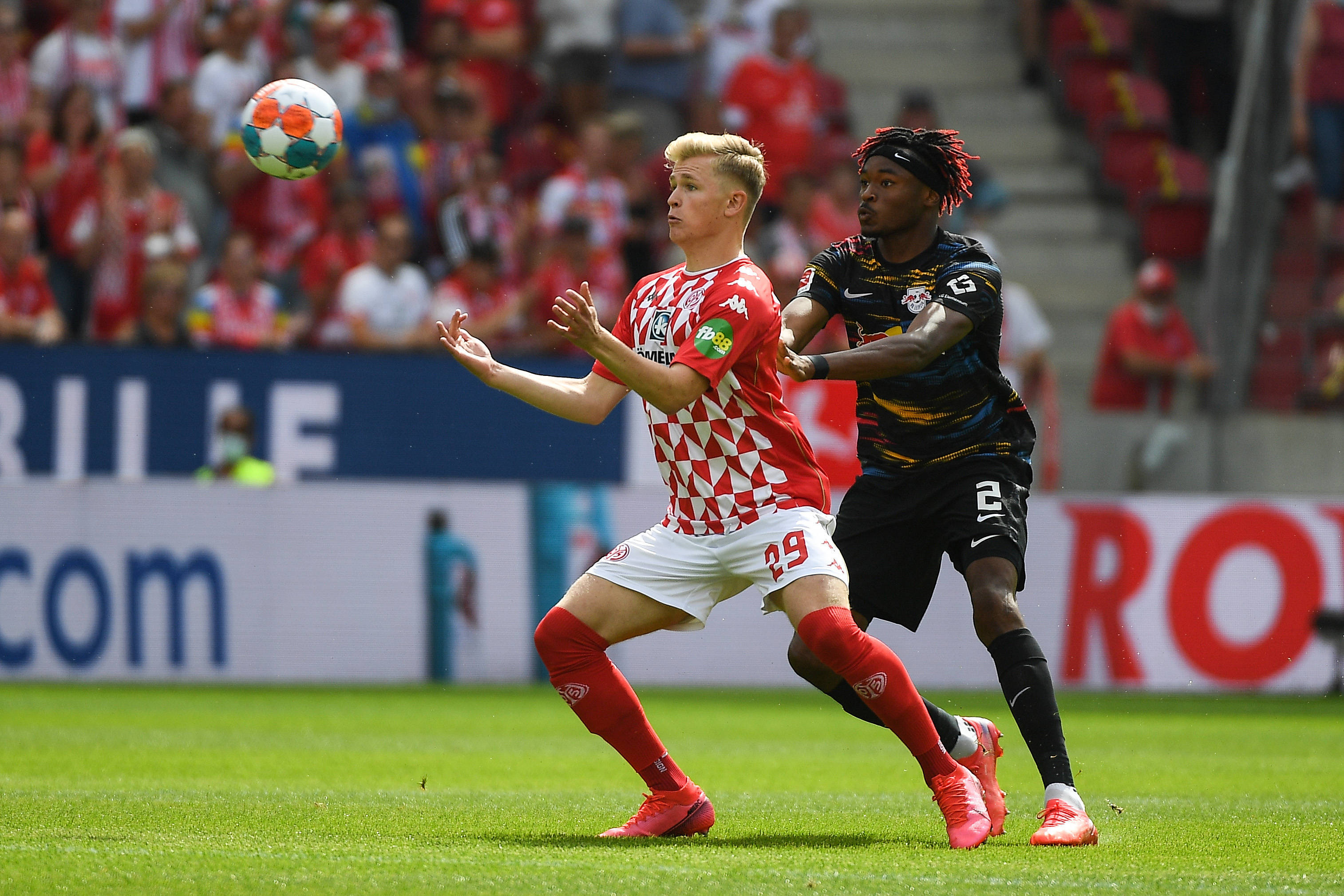 法兰克福战胜美因茨，大胜一场重回正轨