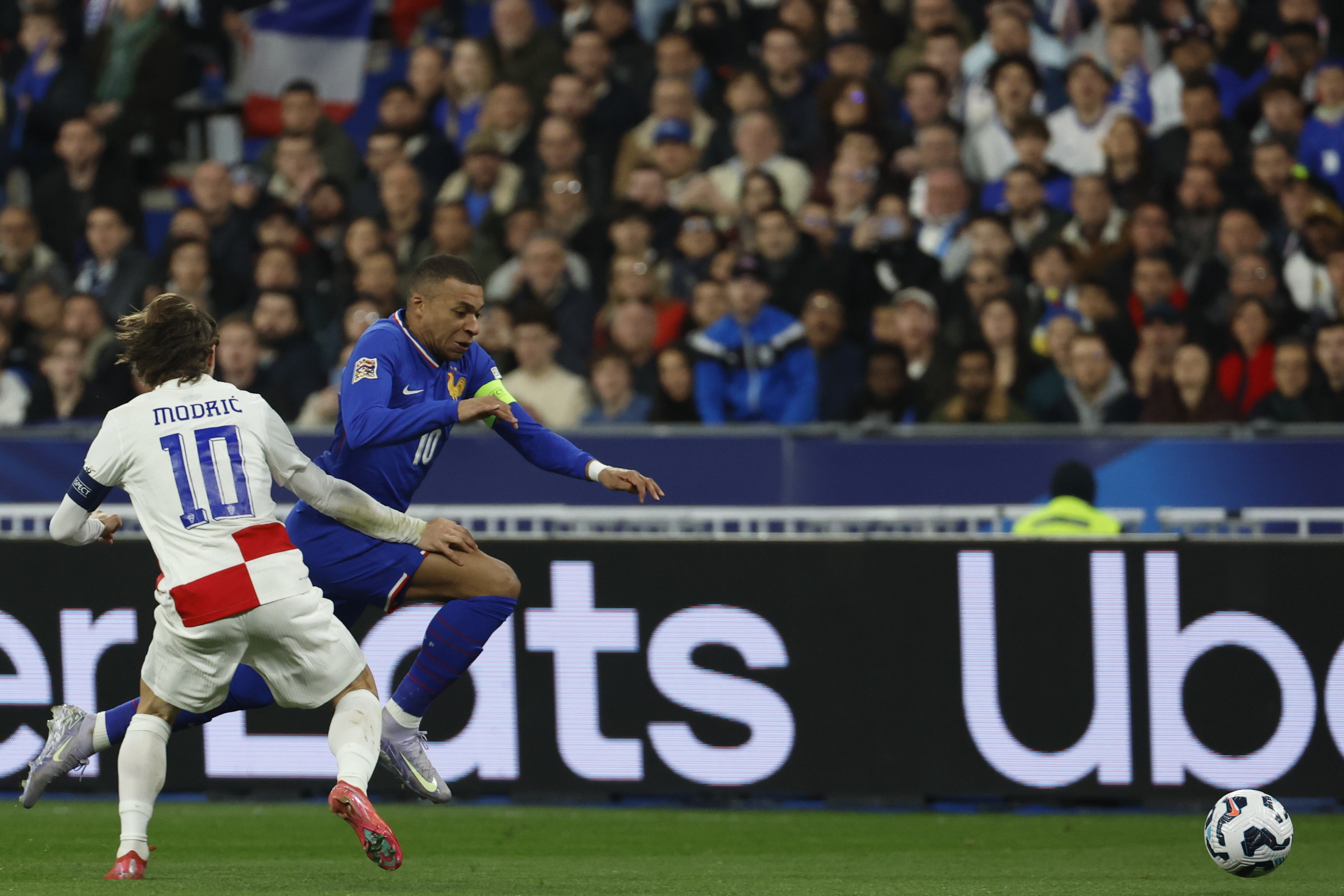 欧国联比赛精彩瞬间回放 欧国联比赛精彩瞬间回放