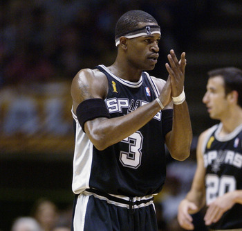 杰克逊三节30分,快船逆转马刺,连胜太空站 杰克逊三节30分,快船逆转马刺,连胜太空站