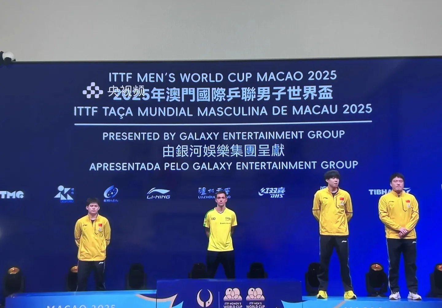 赛艇竞赛风雨飘摇,巴西选手勇夺铜牌 赛艇竞赛风雨飘摇,巴西选手勇夺铜牌