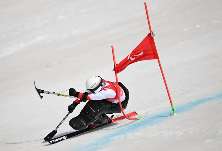 瑞士滑雪运动员崭露头角,冲刺前三 瑞士滑雪运动员崭露头角,冲刺前三