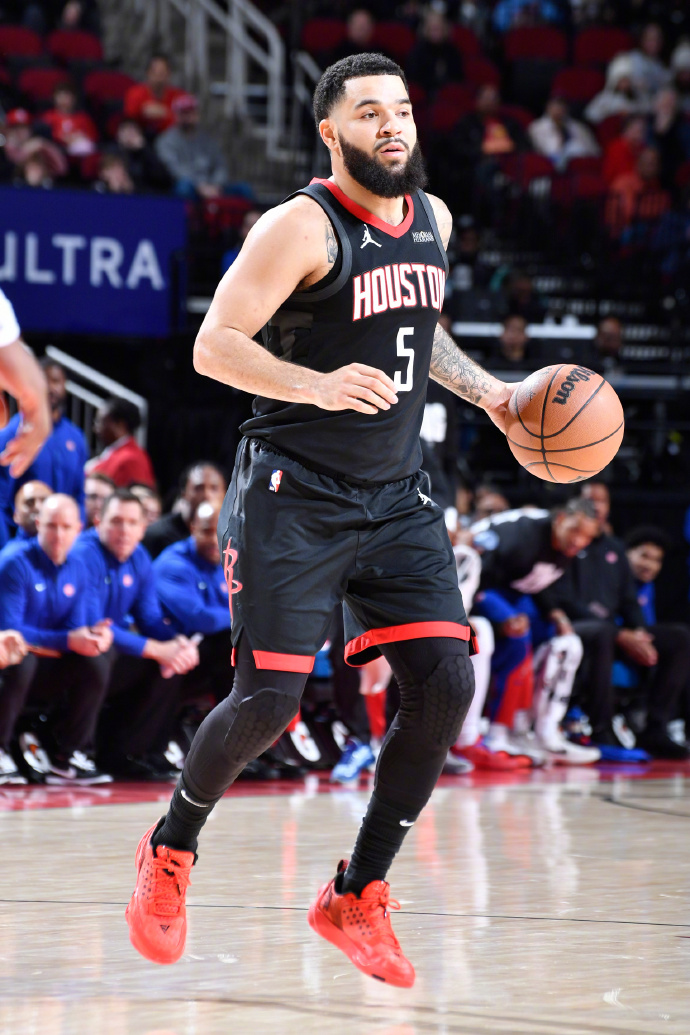 猛龙逆转篮网,范弗利特全场发挥抢眼 猛龙逆转篮网,范弗利特全场发挥抢眼