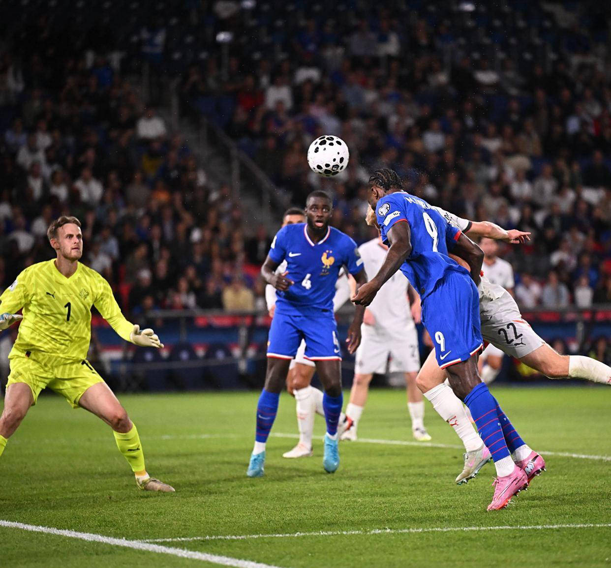 雷速-巨星带领球队逆转比分，赢得比赛