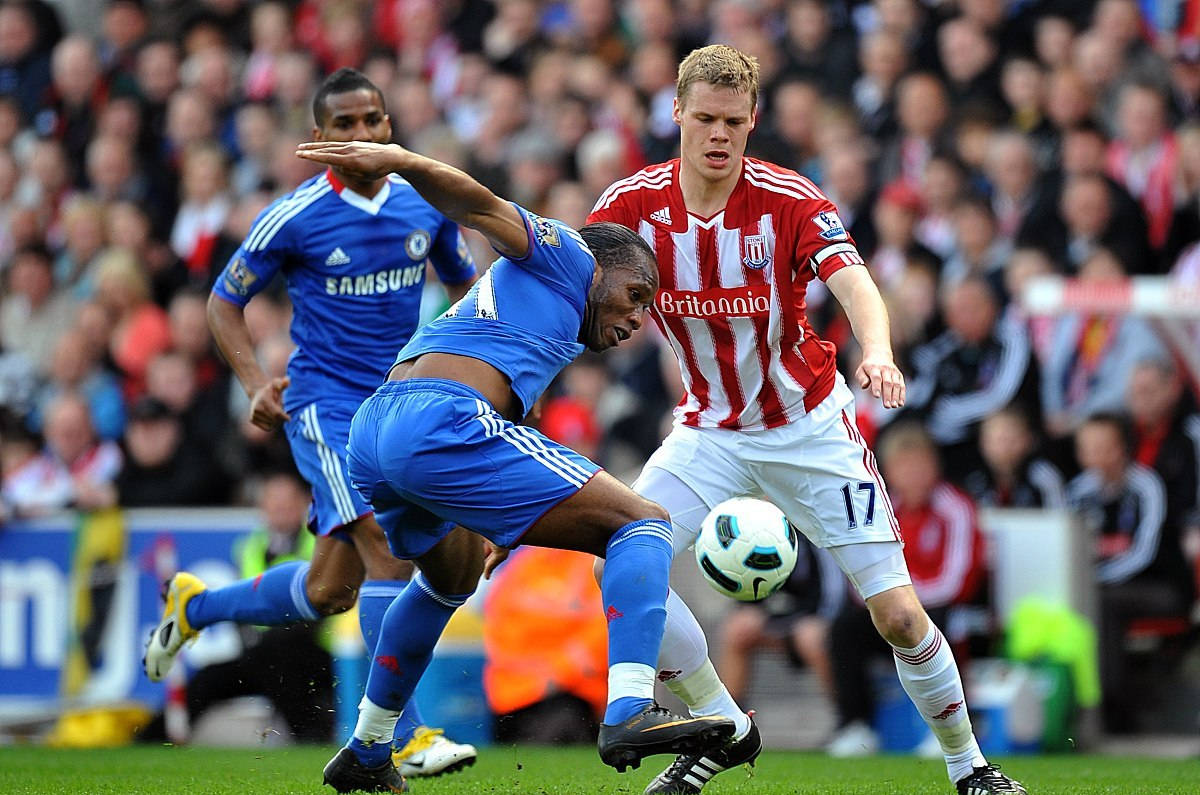 战争时期桑德兰主场逆转斯托克城，保级希望增加