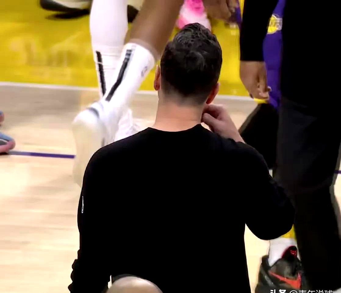 神秘伤情曝光：湖人队核心伤情扑朔迷离