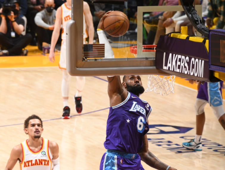 战术成果显现!球队连续打出精彩传球攻势! 战术成果显现!球队连续打出精彩传球攻势!