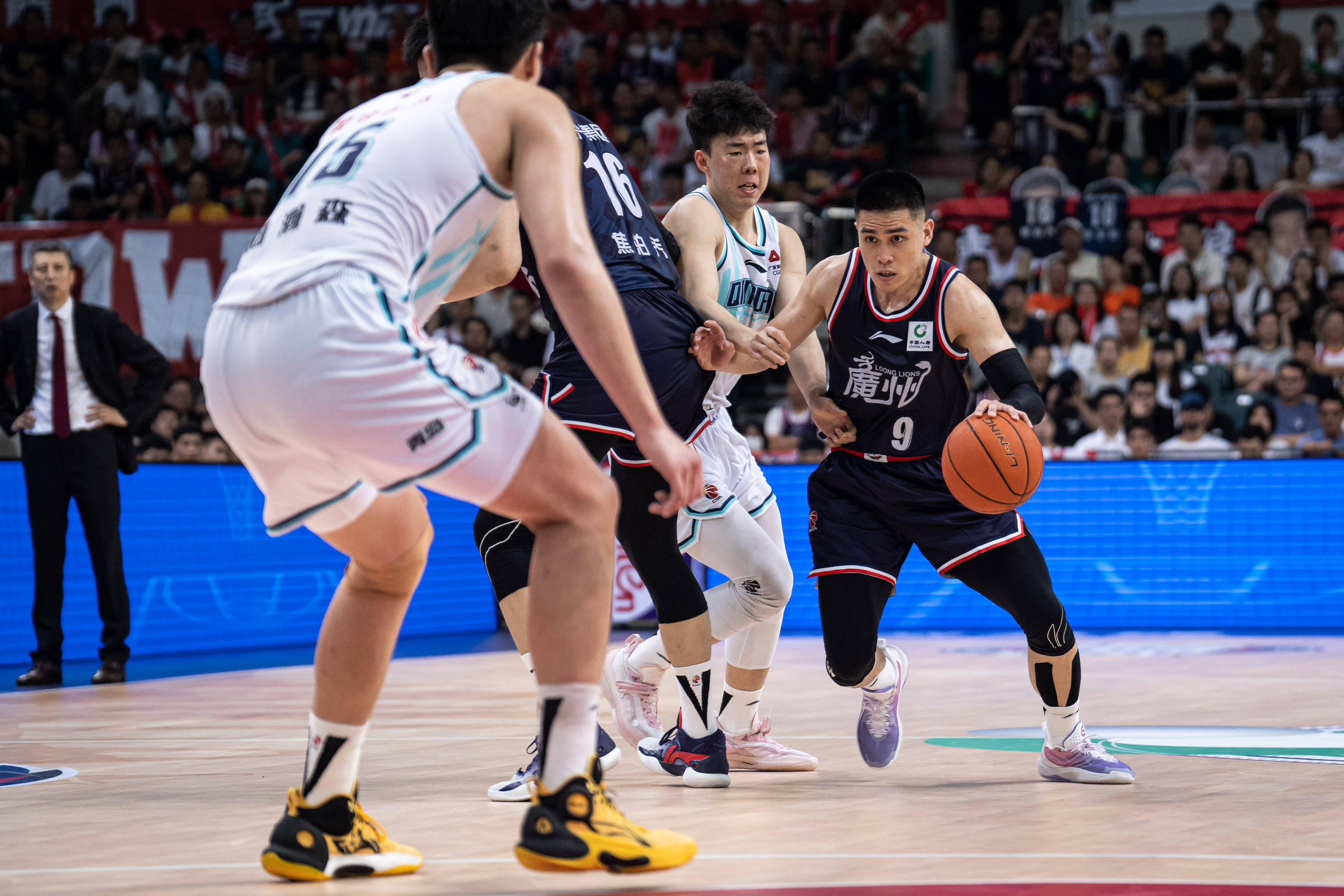 山西男篮大胜西藏,全队备战季后赛! 山西男篮大胜西藏,全队备战季后赛!