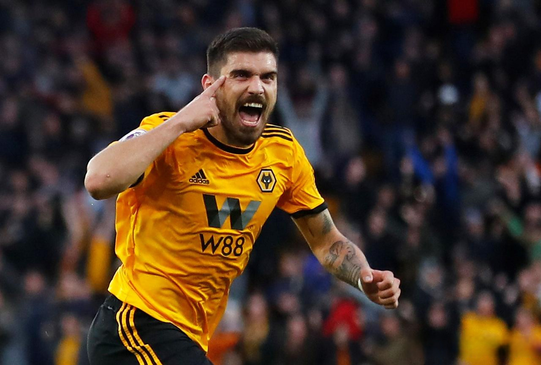 狼队凭借守门员神勇表现,取得宝贵一胜 狼队凭借守门员神勇表现,取得宝贵一胜