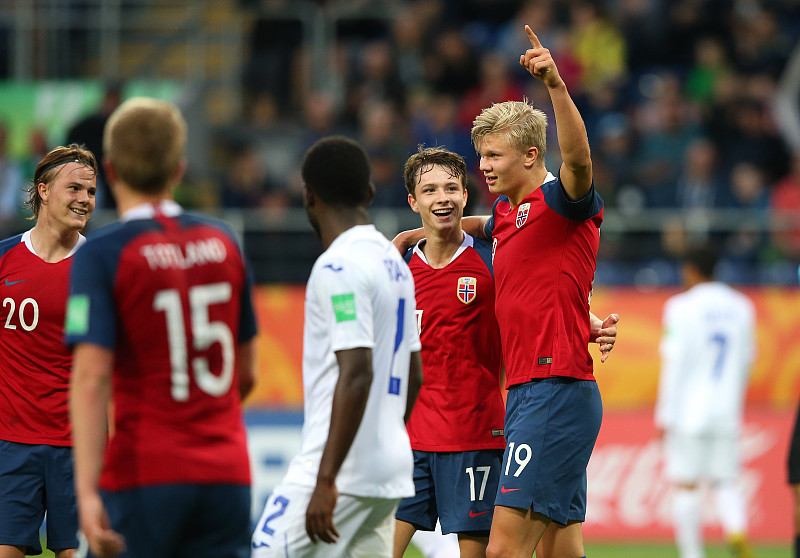 挪威逼平荷兰,表现出色 挪威逼平荷兰,表现出色