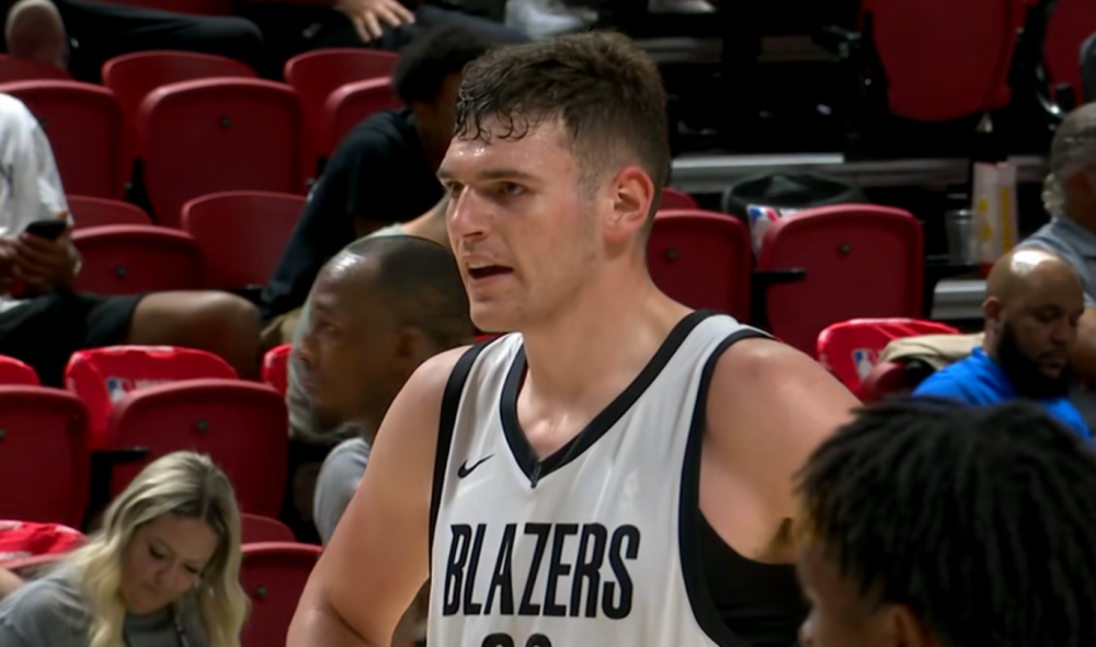 马刺老将状态回升,球队期待连胜 马刺老将状态回升,球队期待连胜