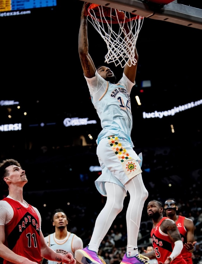 雷速直播-猛龙寻求三连胜面对马刺考验