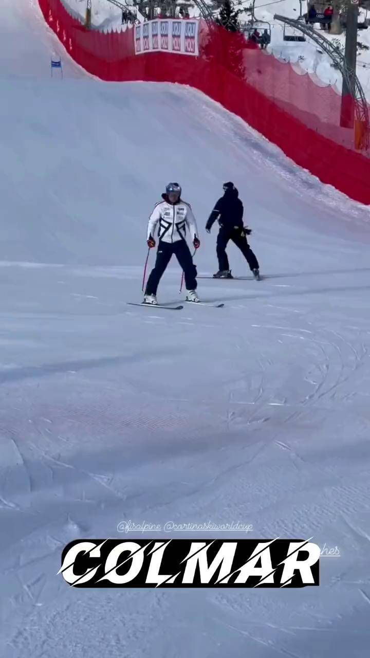 法国运动员在高山滑雪比赛中折桂