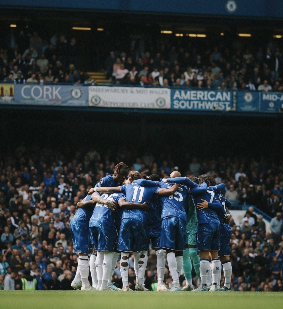 切尔西扳平比分不得逞，客场与对手握手言和