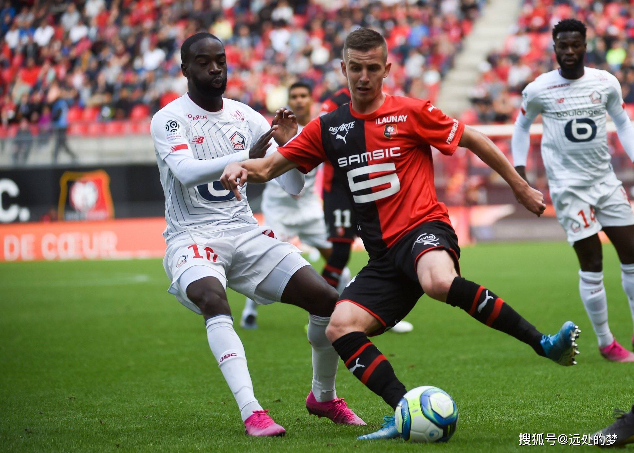 多特客场2-1险胜法兰克福，提前两轮晋级