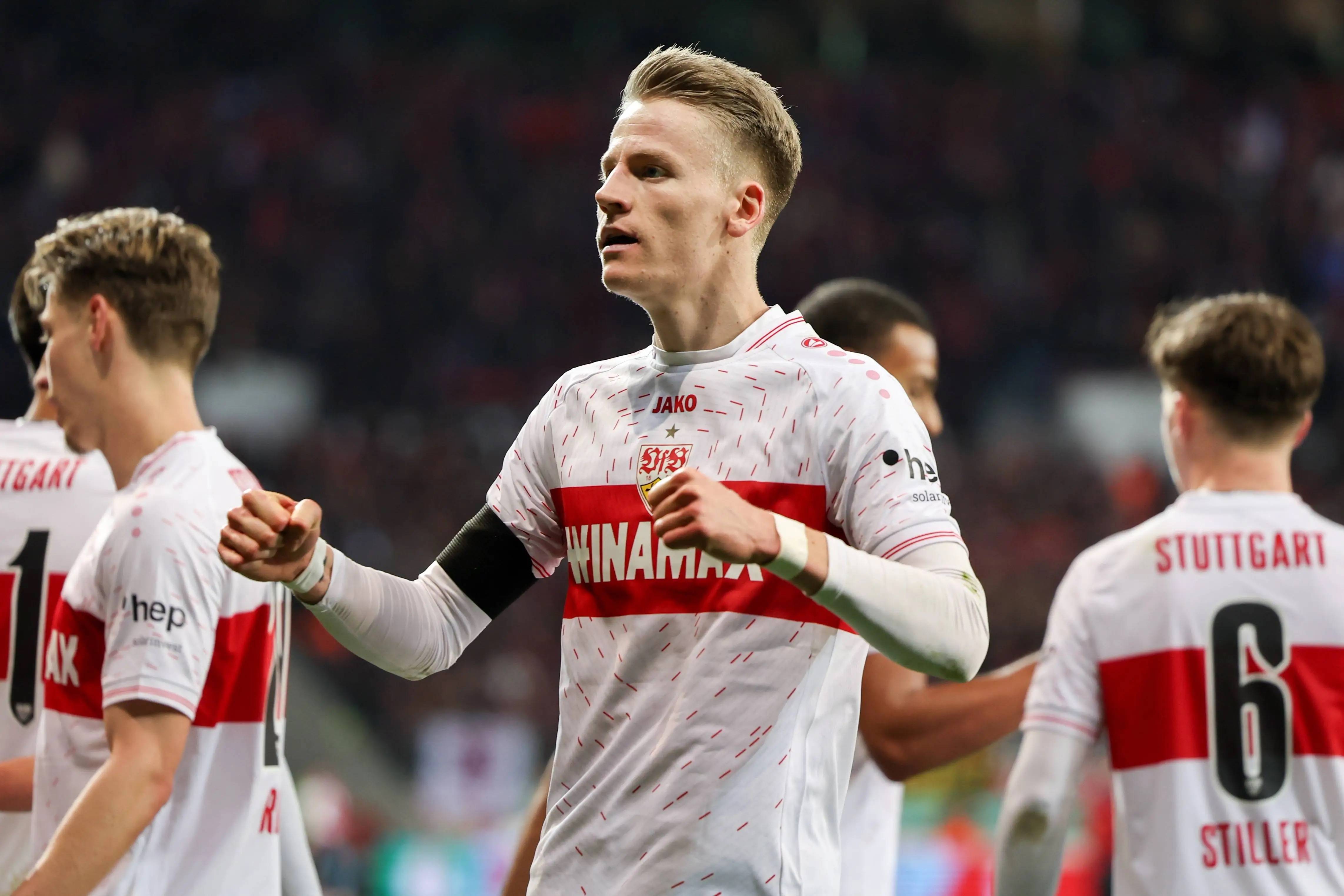 拜仁慕尼黑客场击败斯图加特,积分榜领先优势明显 拜仁慕尼黑客场击败斯图加特,积分榜领先优势明显