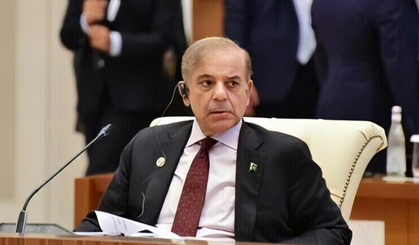 巴基斯坦队离奇晋级,下轮比赛备受关注 巴基斯坦队离奇晋级,下轮比赛备受关注